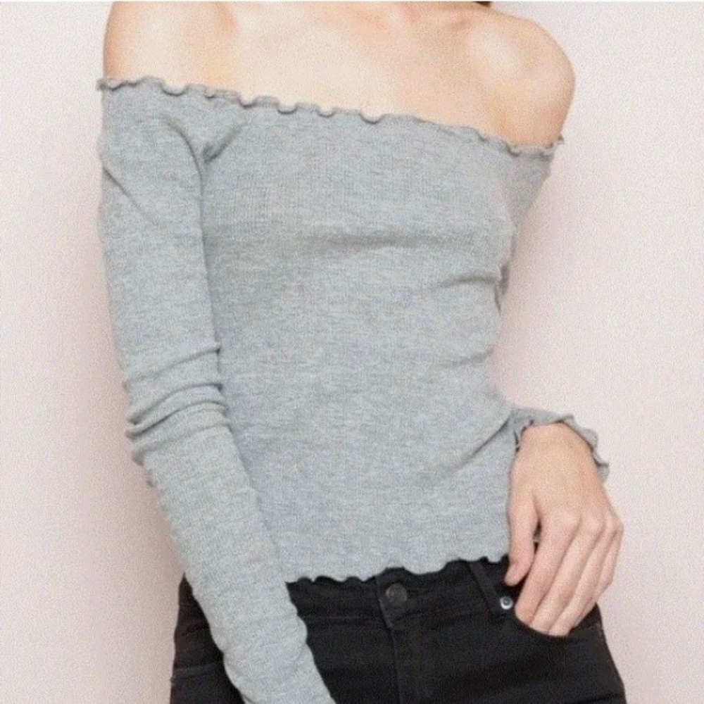 Brandy Melville light grey lettuce trim ribbed off the shoulder long sleeve top